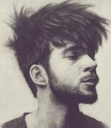 机车没有压弯的个人资料头像