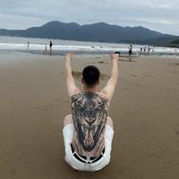 为梦想w头像