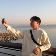 我滴个妈鸭的个人资料头像