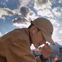 自强不息明月kcA头像