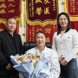 用户5360573660383头像