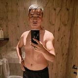 思钱想厚FFF头像