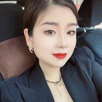 潮流达人卡罗尔0P3头像