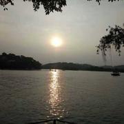 小屁孩_rustic的个人资料头像