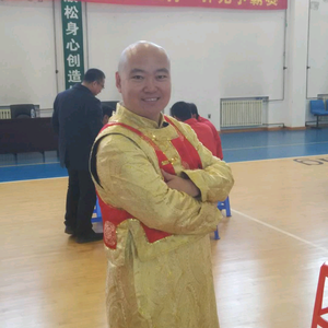 三打一70光头像
