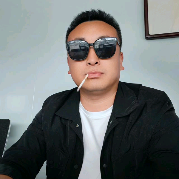 用户5516854649头像