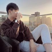 JayChen1229的个人资料头像