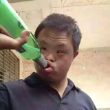 先上一个菜头像