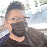 懦夫救星阿头像