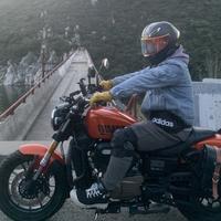 杜小盒开奔驰头像