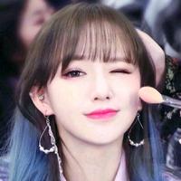 会笑的眼睛真美头像