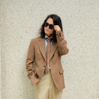 戴钥匙的男孩头像