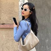 AURORU的个人资料头像