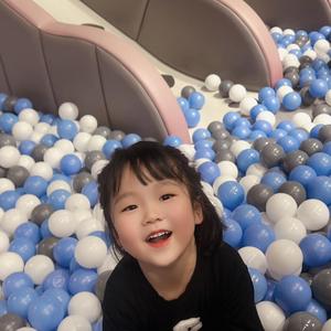 爱笑伊登8H6J头像