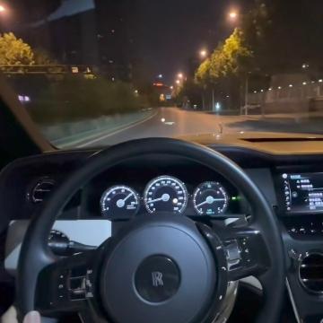 专做4S置换车小张头像