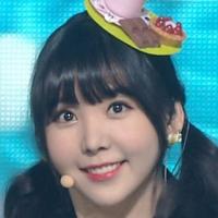 孔雀妃子头像