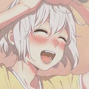 玲珑骰子安红豆呀的个人资料头像