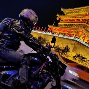 在路上…头像