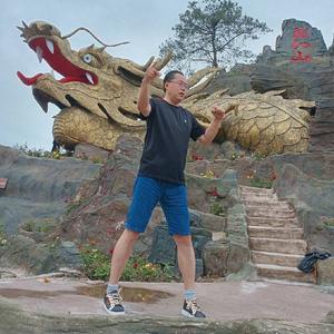 强哥145788797头像