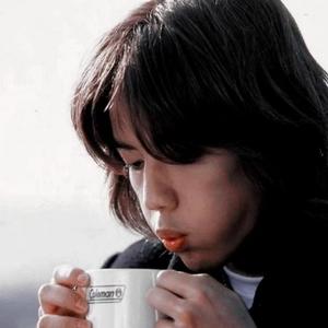 乐观伯特7A2头像