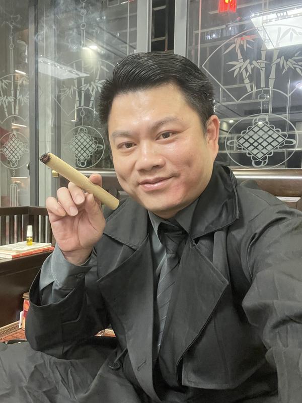 秋自淘车头像