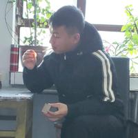 小萌主的詹先生头像