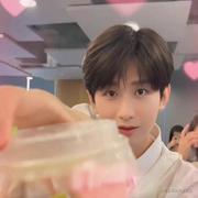 好柿花生的个人资料头像