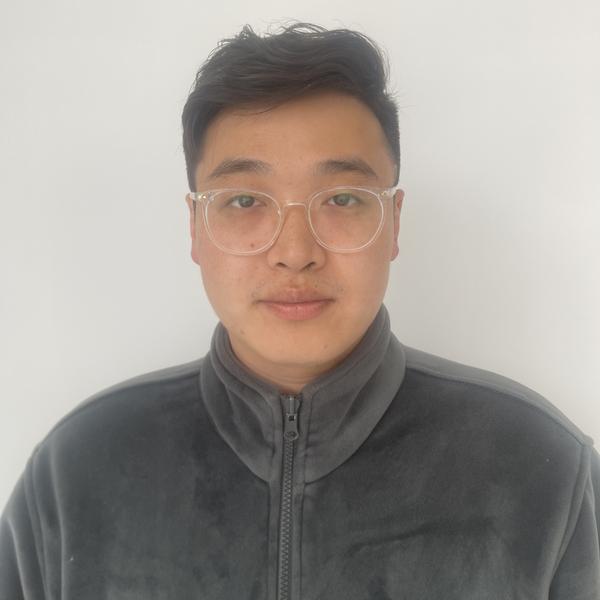 武汉万帝危伟头像