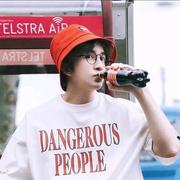 蒜镕西兰花的个人资料头像