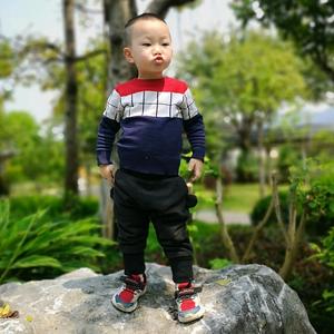 用户3243219773368头像