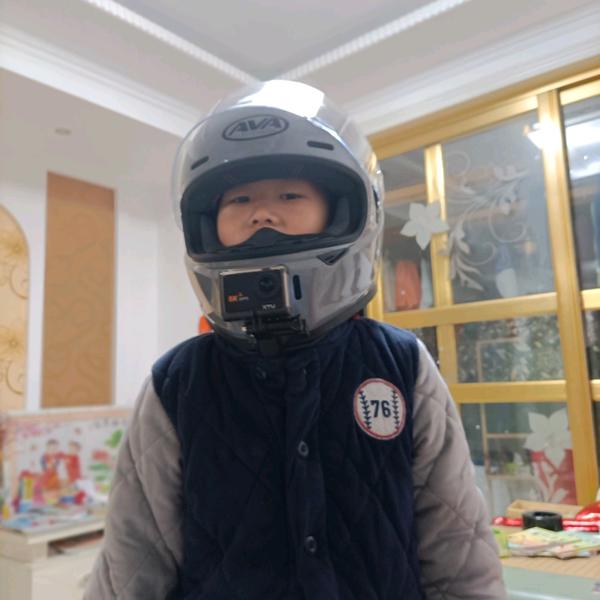 须迁兵其林头像