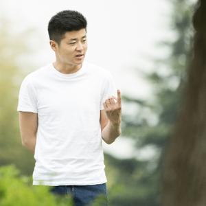 忙碌的阿哲头像