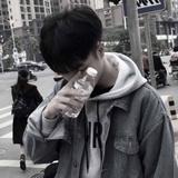 白茶相依8765头像