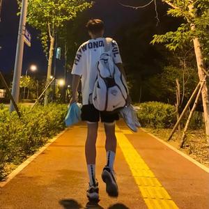 阿泽不会拉杆头像