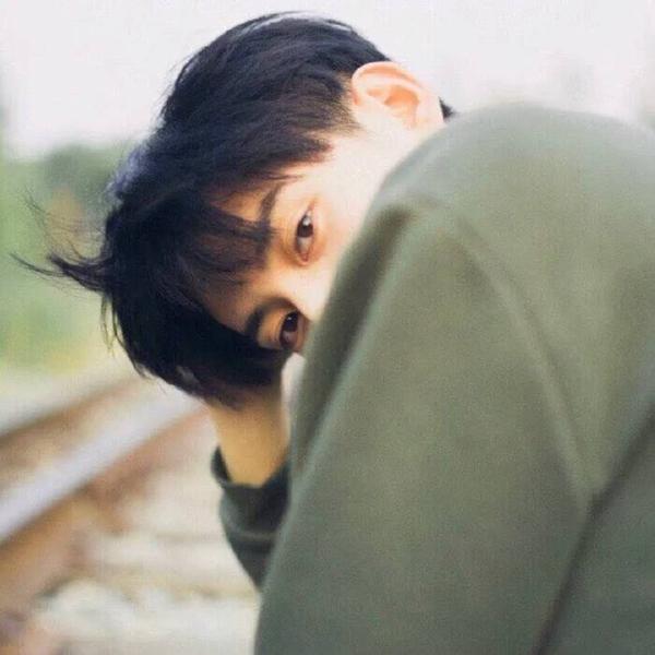 爱上楠瑾时事头像