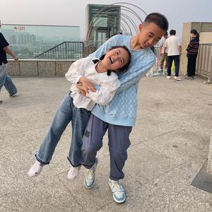 蹦蹦和蜜糖头像