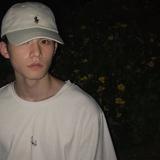 西瓜菠萝177头像