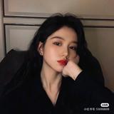 家 💜璐头像