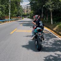 机车界权志龙头像