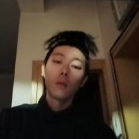 杨叁岁啊头像