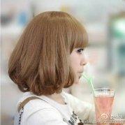 烟熏妆加泪妆的个人资料头像