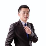 小川说房梁平头像