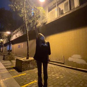 运动和田9z8头像
