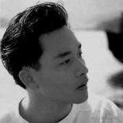 初_的个人资料头像