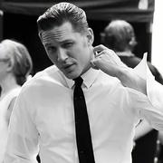 小于258的个人资料头像