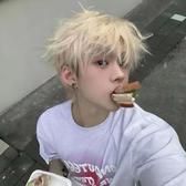 俊俏菠萝lmA头像