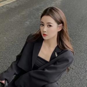 爱笑的纤纤头像