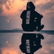 lonelyFarer的个人资料头像