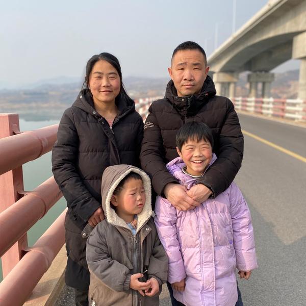 陆珍珍一家头像