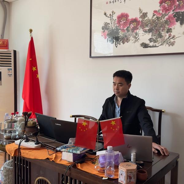 宝马闫前进头像